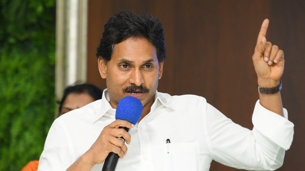 YS Jagan Tweet: జగన్ సంచలన ట్వీట్.. రెండింతలు చూపిస్తానంటూ వార్నింగ్!