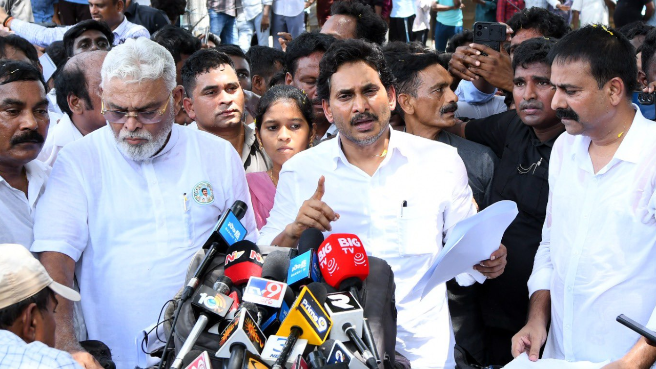 Jagan In Tenali: జగన్ రాంగ్ రూట్? వాళ్లు నేరస్తులని తెలిసి కూడా పబ్లిక్‌గా సపోర్ట్ ఎందుకు?