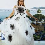 Urvashi Rautela: పురివిప్పిన నెమలిలా ఊర్వశి.. మరీ ఇంత క్యూటా.. బాబోయ్..