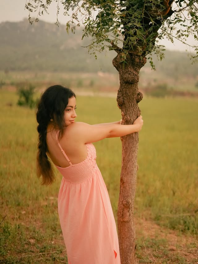 Shriya Kontham Photo Gallery