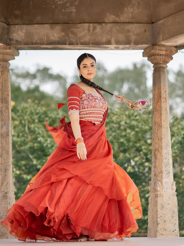 Sreemukhi Photo Gallery