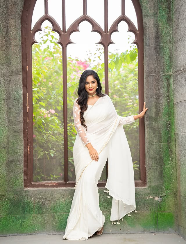Tejeswini Gowda photo gallery