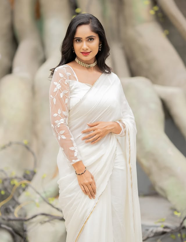 Tejeswini Gowda photo gallery