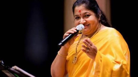 Singer Chitra : ఎయిర్ పోర్ట్ లో గాయపడ్డ సింగర్ చిత్ర.. అసలు ఏమైందంటే..?