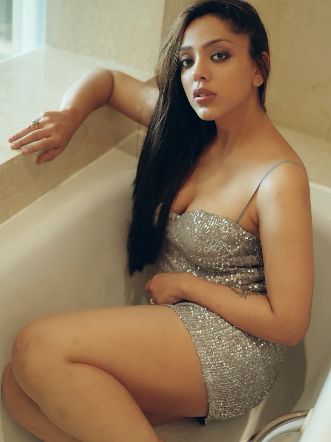 Actress Deviyani Sharma Photo Gallery