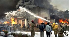 Pashamylaram Fire Accident: పాశమైలారంలో మరో అగ్ని ప్రమాదం.. భారీగా ఎగసి పడుతున్న మంటలు