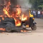 Road Accident: చెట్టుకు ఢీకొన్న ఆటో.. స్పాట్‌లోనే ఏడుగురు