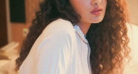Anupama ParameswRan : చూపులతోనే చంపేస్తావా లిల్లి.. కుర్రాళ్ళు పరిస్థితి ఏమౌతుంది..?