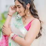 Sravanthi Chokarapu : చీరలో స్రవంతి అందాలు చూడతరమా.. సో క్యూట్ కదా…