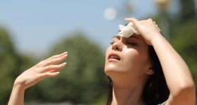 Health Tips: శరీరంలో నీరు తక్కువగా ఉన్నప్పుడు ఇలాంటి లక్షణాలు కనిపిస్తాయ్ !