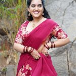Sravanthi Chokarapu : పద్ధతికి పైటేసినట్లు.. అబ్బా ఎంత చక్కగా ఉందో స్రవంతి చొక్కారపు!
