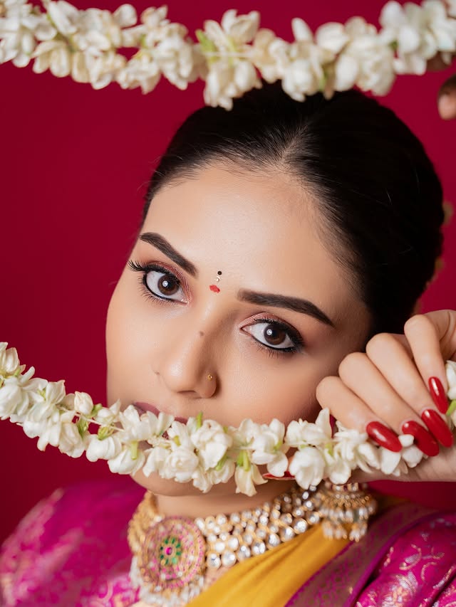 Sreemukhi Photo Gallery