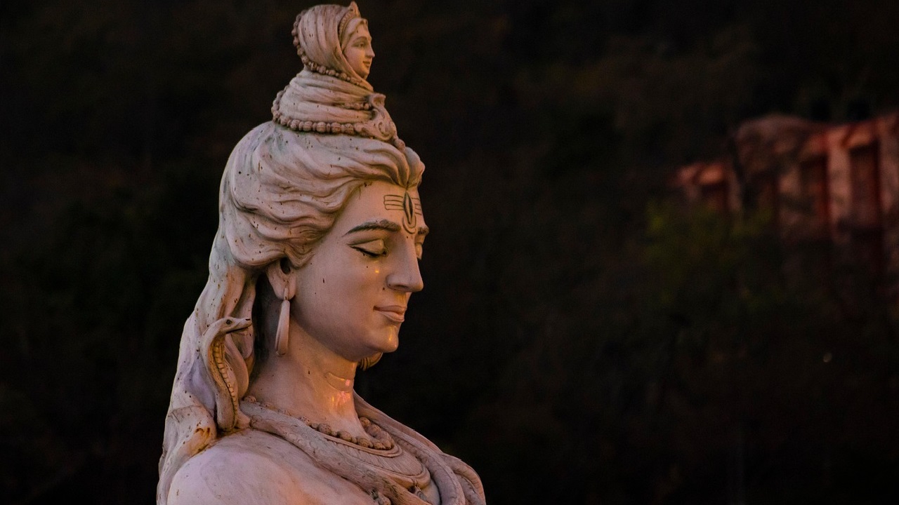 Lord Shiva: పొరపాటున కూడా ఈ పువ్వులతో శివుడిని పూజించకండి, అతని కోపానికి బలవుతారు