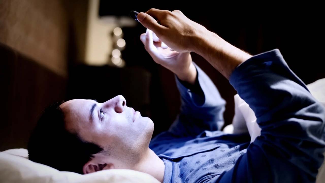 Sleeping: ఆలస్యంగా నిద్ర పోతున్నారా ? డేంజర్‌లో పడ్డట్లే !