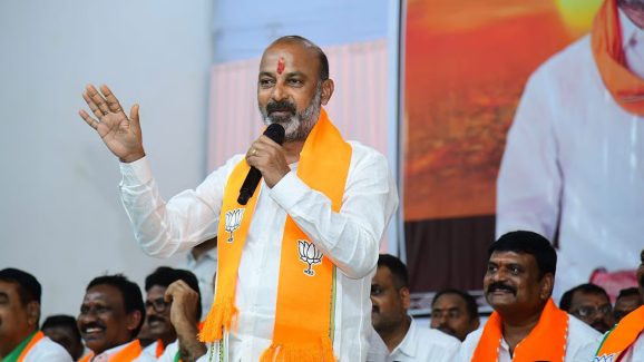 Bandi Sanjay: కేటీఆర్ కు ఉన్న అతి తెలివి నాకెక్కడ? – బండి సంజయ్