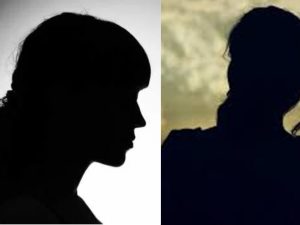 Film industry: కన్న తండ్రే కసాయి.. కొట్టి ఆ గాయాలపై కారం పూసేవాడు.. హీరోయిన్ ఆవేదన!