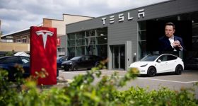 Tesla Autopilot: కారు ప్రమాదం.. ఎలాన్ మస్క్ టెస్లా కంపెనీకి రూ.2100 కోట్ల జరిమానా..?