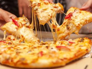 Junk Food: పిజ్జా, బర్గర్‌లు తెగ తినేస్తున్నారా ? జాగ్రత్త !