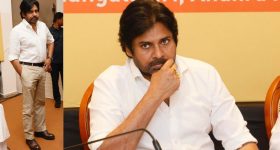 Pawan Kalyan: ఓజీ లుక్ లో స్టేజ్ పై డిప్యూటీ సీఎం.. అందరి కళ్లు పవర్ స్టార్ పైనే