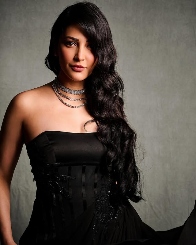 Shruthi Haasan photo Gallery