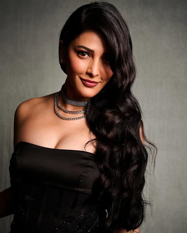 Shruthi Haasan photo Gallery