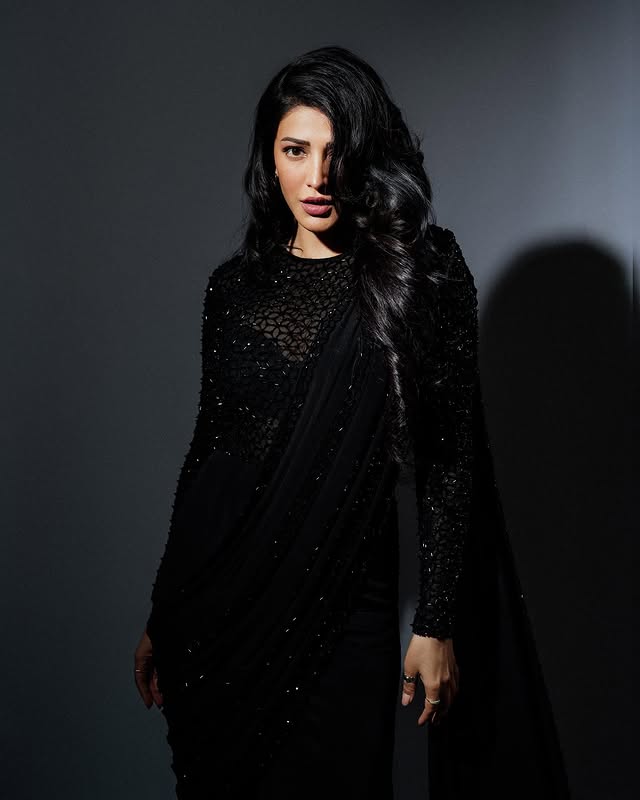 Shruthi Haasan photo Gallery