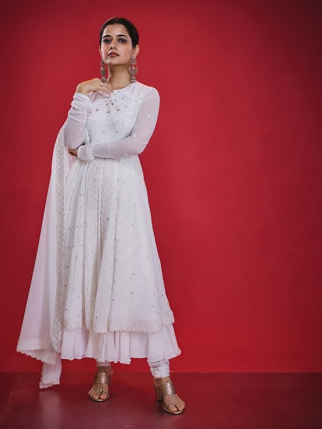 Ashika Ranganath Photo Gallery