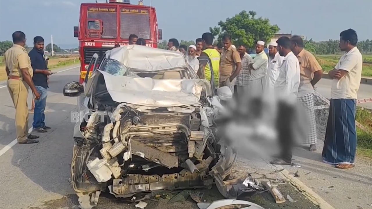 Tamilnadu Incident: ఘోర రోడ్డు ప్రమాదం.. ముగ్గురు అక్కడికక్కడే స్పాట్
